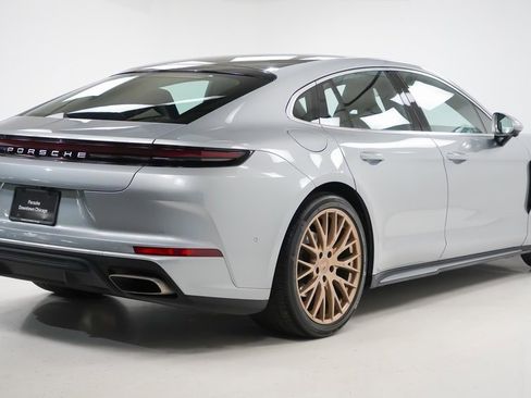 Certified 2024 Porsche Panamera 4 image 10