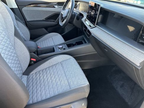 Certified 2026 Volkswagen Tiguan S FWD image 9