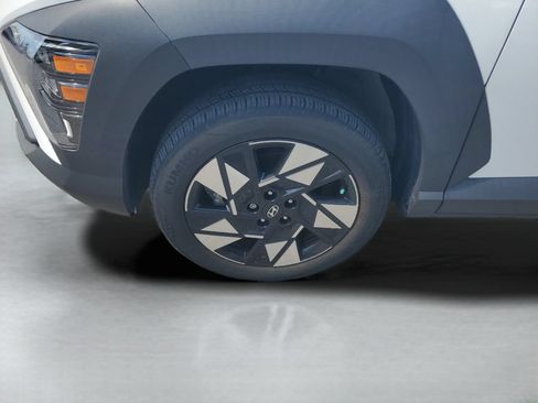 Certified 2024 Hyundai Kona SEL AWD/4WD image 25