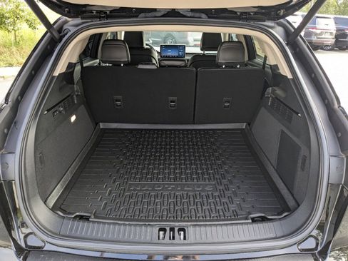 Certified 2023 Lincoln Nautilus Reserve w/ Monochromatic Package image 14