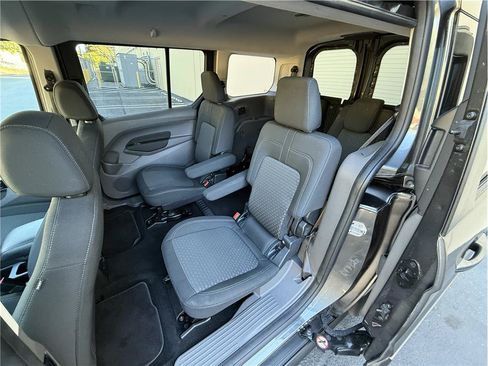 Used 2020 Ford Transit Connect XLT FWD image 19