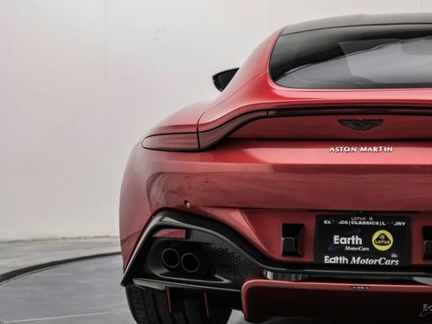 Used 2019 Aston Martin V8 Vantage Coupe RWD image 16