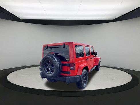 Used 2015 Jeep Wrangler Unlimited Sahara image 8