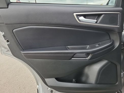 Certified 2023 Ford Edge SEL AWD/4WD image 10