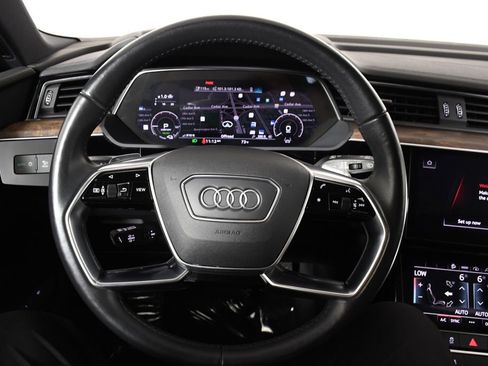 Used 2021 Audi e-tron Premium w/ Convenience Plus Package AWD/4WD image 19