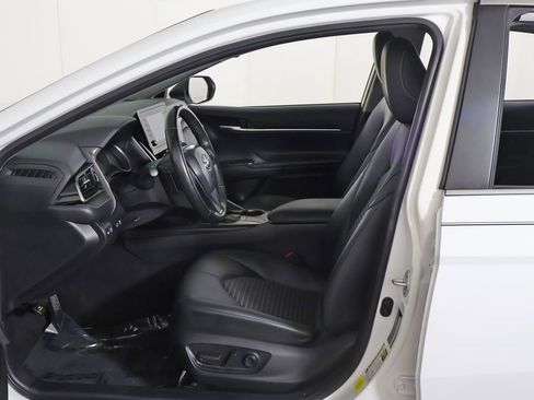 Used 2023 Toyota Camry SE FWD image 21