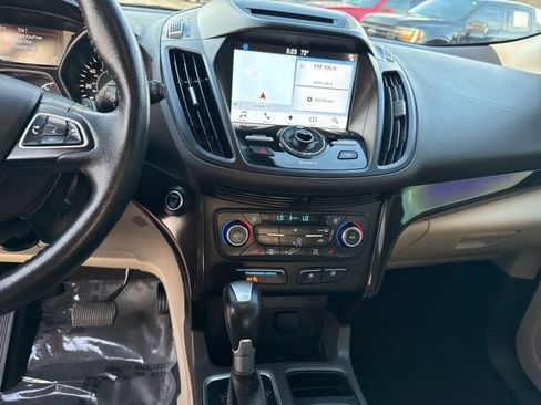 Used 2017 Ford Escape Titanium image 26