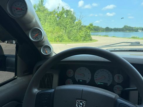 Used 2004 Dodge Ram 3500 Truck SLT AWD/4WD image 22