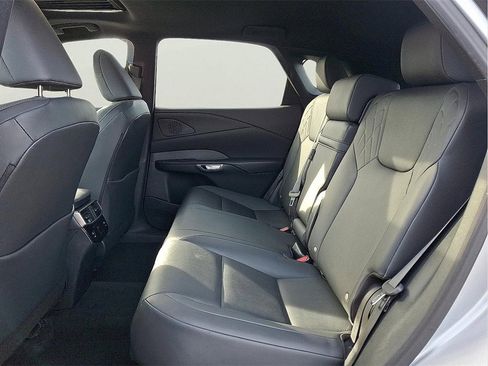 Used 2023 Lexus RX 350 Premium image 11