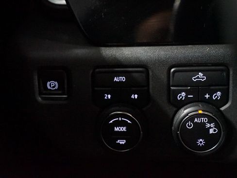 Used 2023 Chevrolet Silverado 1500 LT AWD/4WD image 22