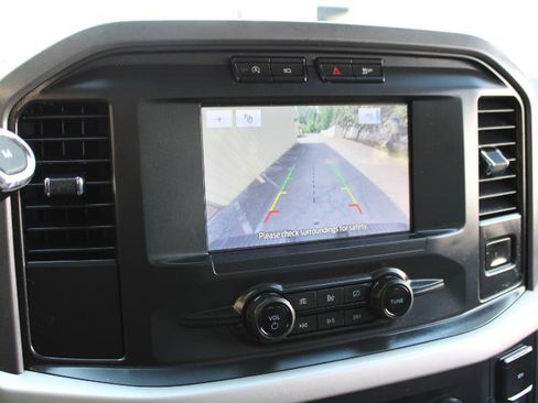 Used 2021 Ford F150 XLT image 24