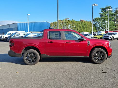 New 2025 Ford Maverick Lariat w/ Black Appearance Package image 8