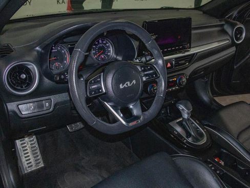 Used 2024 Kia Forte GT-Line w/ GT-Line Premium Package image 6