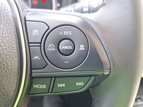 Used 2026 Toyota Corolla Cross LE FWD image 20