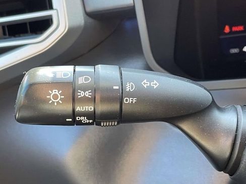 Used 2024 Toyota Tundra Platinum AWD/4WD image 23