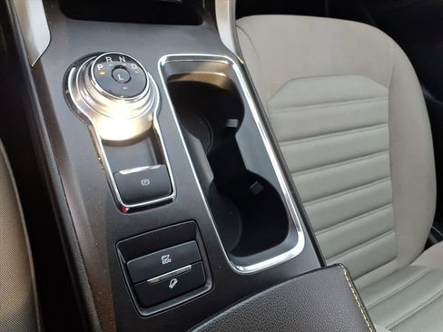 Used 2018 Ford Fusion S FWD image 23