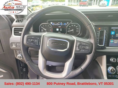 Used 2021 GMC Yukon XL Denali w/ Denali Premium Package AWD/4WD image 15