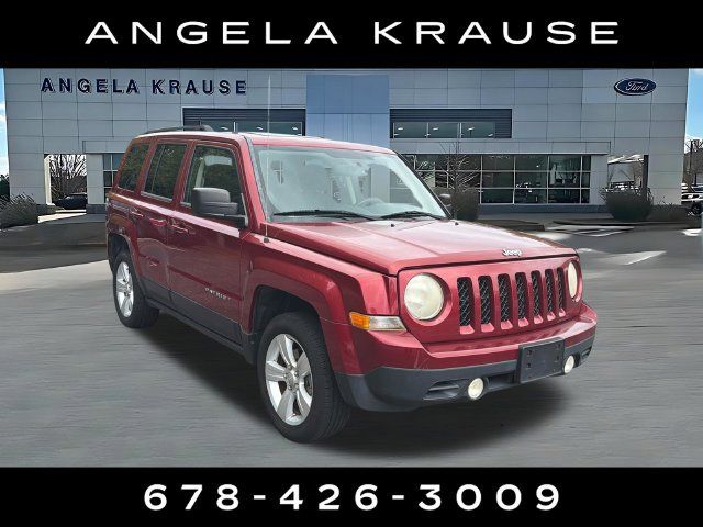 Used 2019 Jeep Cherokee Latitude Plus FWD image 1