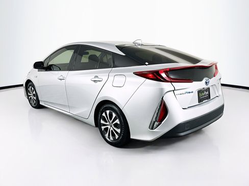 Used 2020 Toyota Prius Prime XLE image 5