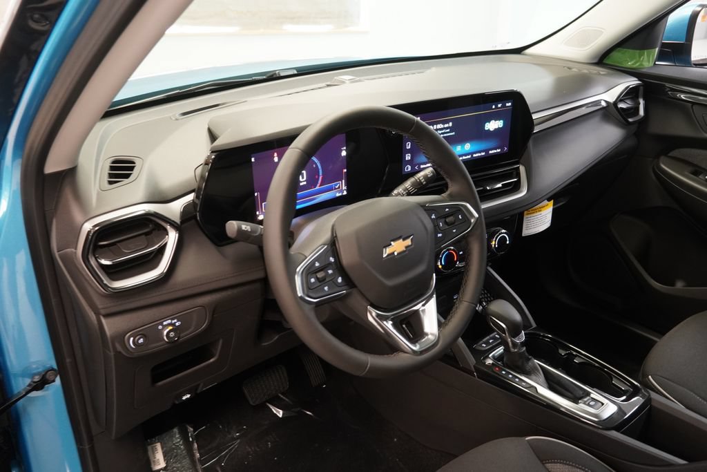 New 2026 Chevrolet TrailBlazer LT w/ LT Cold Weather Package AWD/4WD image 7