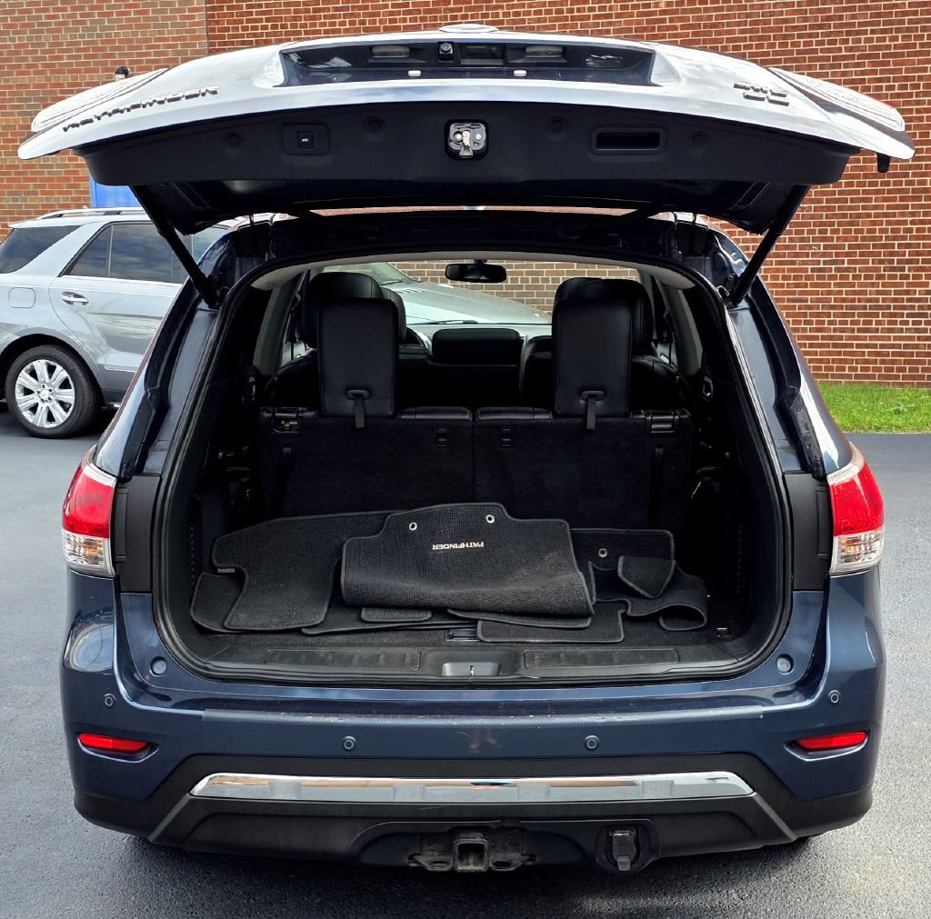 Used 2015 Nissan Pathfinder SL AWD/4WD image 7
