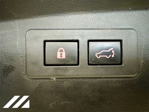 Used 2023 Subaru Outback Touring image 30