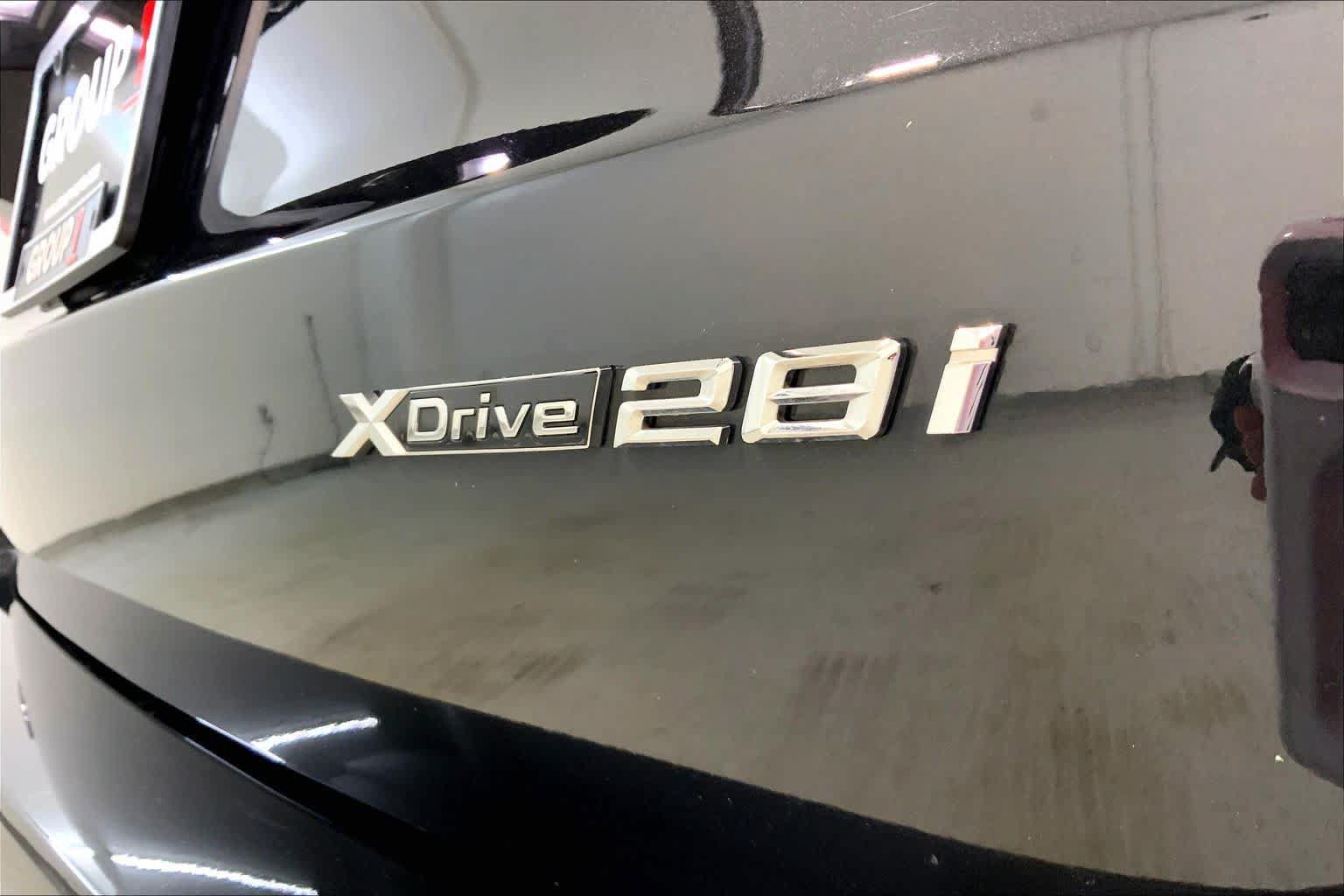Used 2025 BMW X1 xDrive28i AWD/4WD image 9