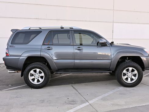 Used 2003 Toyota 4Runner Sport AWD/4WD image 8