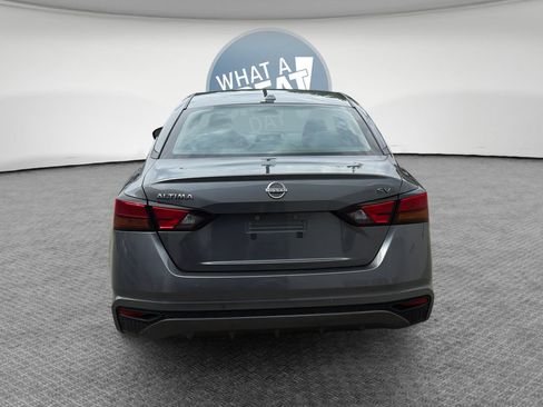 Used 2024 Nissan Altima 2.5 SV FWD image 5