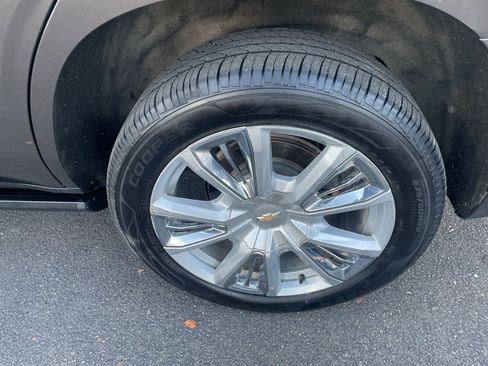 Used 2021 Chevrolet Tahoe High Country w/ Premium Package image 12