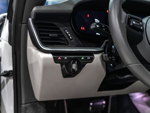 Used 2024 Porsche 911 GT3 RS image 8