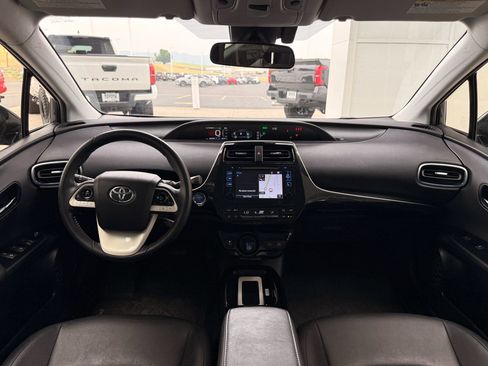 Used 2017 Toyota Prius Three Touring FWD image 24