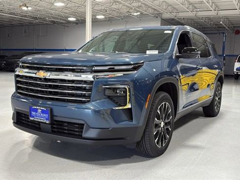 New 2026 Chevrolet Traverse LT w/ Sun and Wheel Package image 16