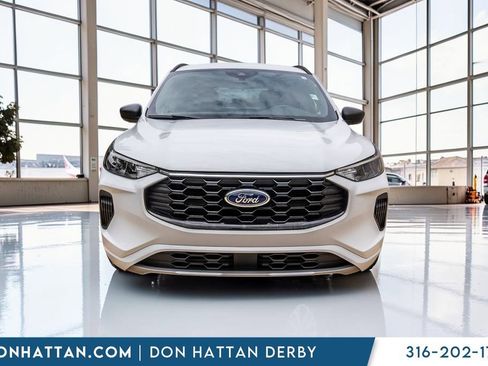 Used 2023 Ford Escape ST-Line w/ Tech Pack #1 FWD image 26