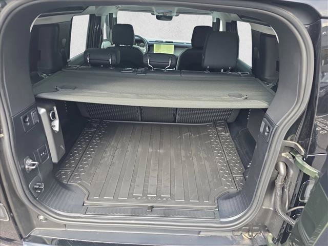New 2026 Land Rover Defender 110 S AWD/4WD image 12