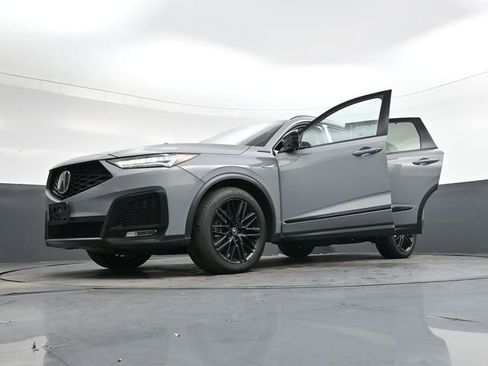 Used 2025 Acura MDX A-Spec image 40