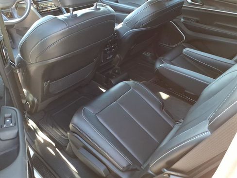 Used 2022 Jeep Grand Cherokee L Limited w/ Trailer Tow Group (B) image 31