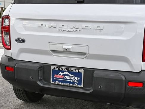 Certified 2025 Ford Bronco Sport Outer Banks w/ Outer Banks Tech Package+ AWD/4WD image 11