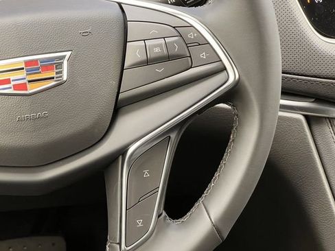 New 2026 Cadillac XT5 Luxury image 13