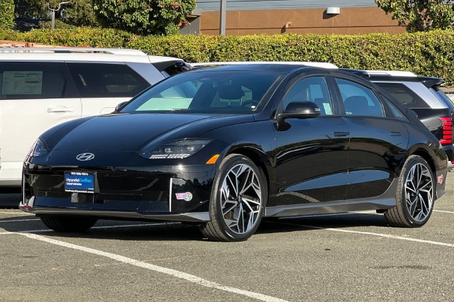 Certified 2023 Hyundai Ioniq 6 SEL RWD image 10