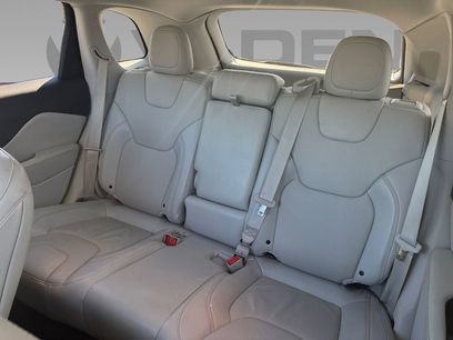 Used 2019 Jeep Cherokee Limited w/ Technology Group