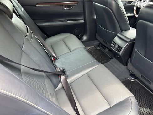 Used 2017 Lexus ES 350 w/ Navigation System Package FWD image 32