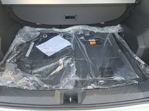 Certified 2025 Subaru Crosstrek 2.5i Limited w/ Crosstrek Mirror Package image 28