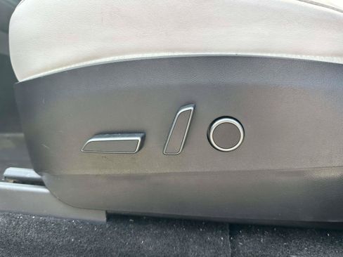 Used 2021 Tesla Model Y Long Range AWD/4WD image 15