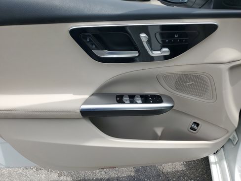 Used 2025 Mercedes-Benz C 300 Sedan image 24