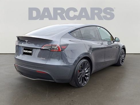 Used 2022 Tesla Model Y Performance image 6