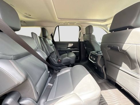 Used 2025 Ford Expedition Max Active AWD/4WD image 29