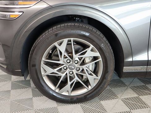 Used 2024 Genesis GV70 2.5T image 17