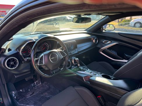 Used 2018 Chevrolet Camaro LT image 13
