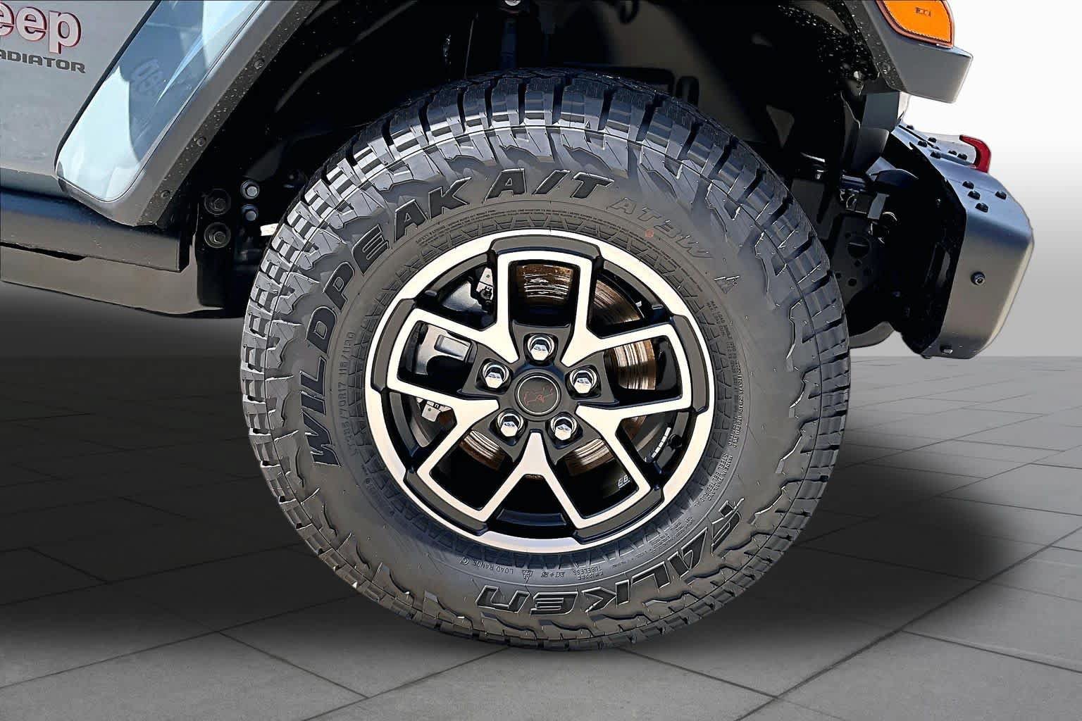 New 2026 Jeep Gladiator Rubicon AWD/4WD image 11